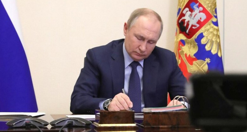 Путин возглавил новый Совет по культуре и учредил премию для детских произведений
