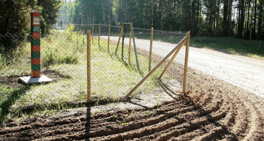 Эстония перекрыла дорогу через "Саатсеский сапог" из-за российских пограничников