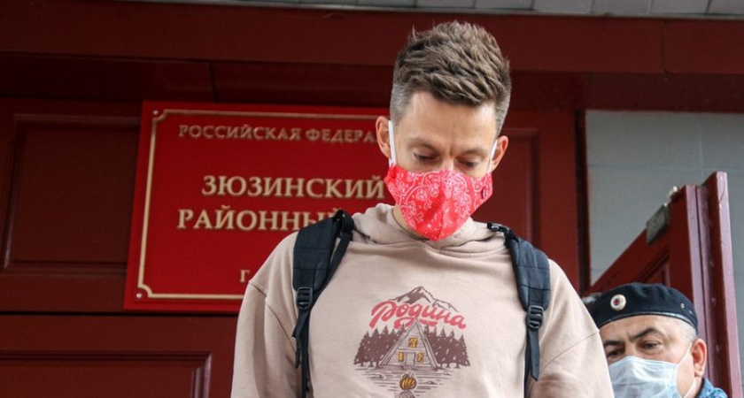 Дело Дудя* о нарушении закона об иноагентах дошло до мирового суда после повторных штрафов
