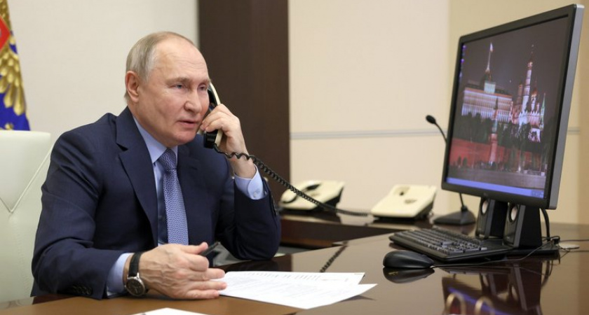 От ракет Tomahawk до территориальных уступок: как один звонок Путина развернул позицию Трампа на 180°
