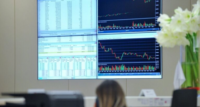 «Лукойл» срочно распродает зарубежные активы по лицензии OFAC: началось рассмотрение заявок покупателей