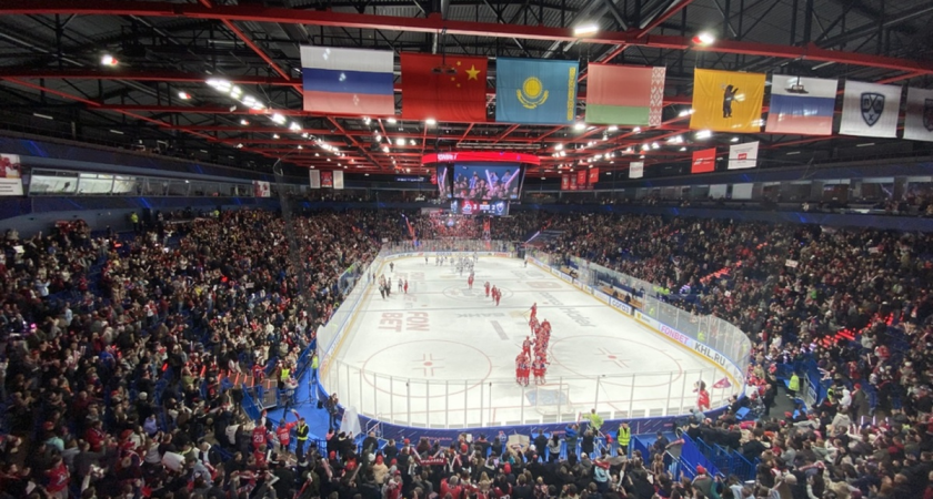 «Локомотив» отыграл 0:2 у «Лады» за 7 минут: Черепанов получил удаление, но команда взорвалась