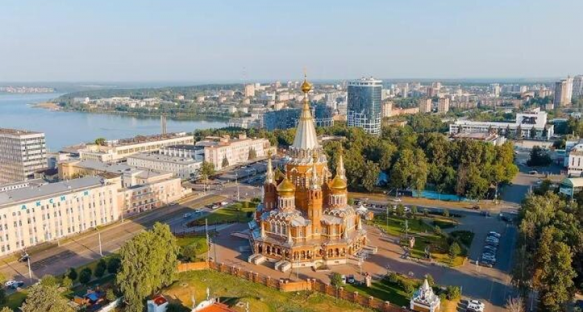 Аэропорт Ижевска закрыт после атаки 170 дронов ВСУ: сроки возобновления работы неизвестны