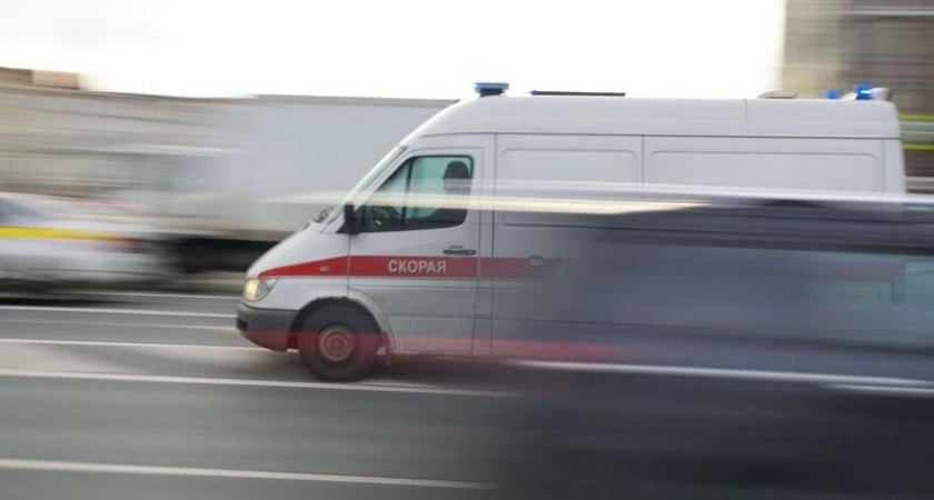 38-летний водитель и две школьницы 16 и 17 лет найдены без сознания в машине в Люберцах