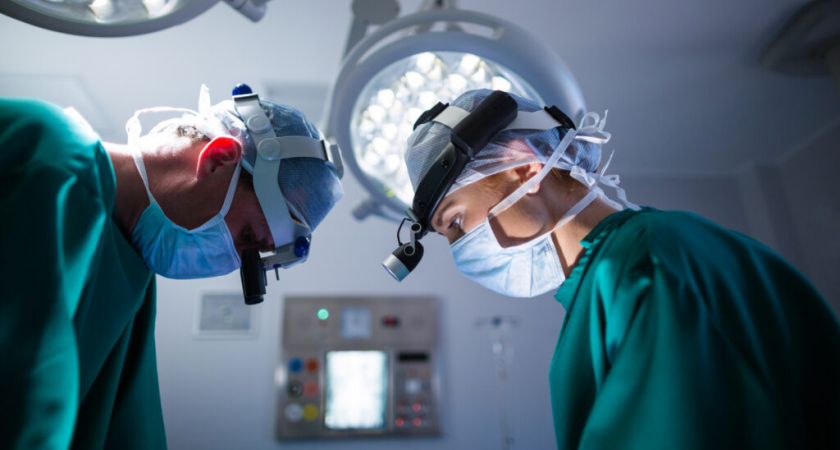 Шесть часов ультразвука и тромболитика: как врачи спасли 66-летнему пациенту ногу от ампутации