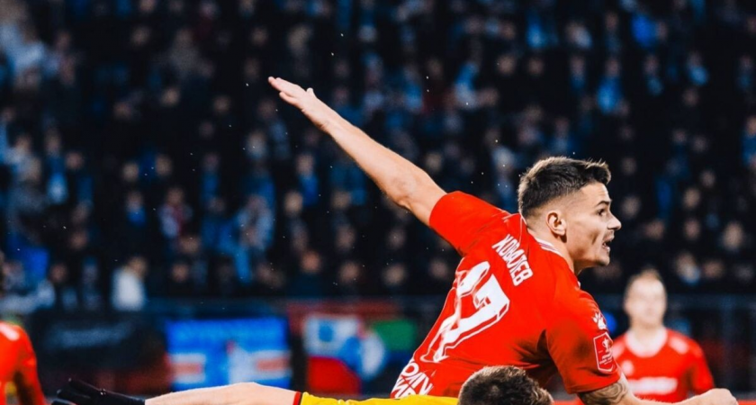 Горбунов забивает после углового Брновича на 58-й минуте — «Факел» уступает «Арсеналу» 1:2