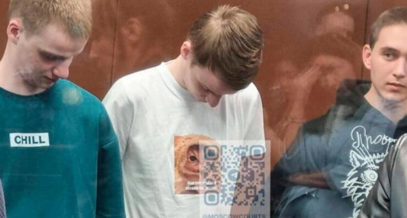 Братьям-близнецам сократили 20-летние сроки за диверсию в воинской части всего на два месяца