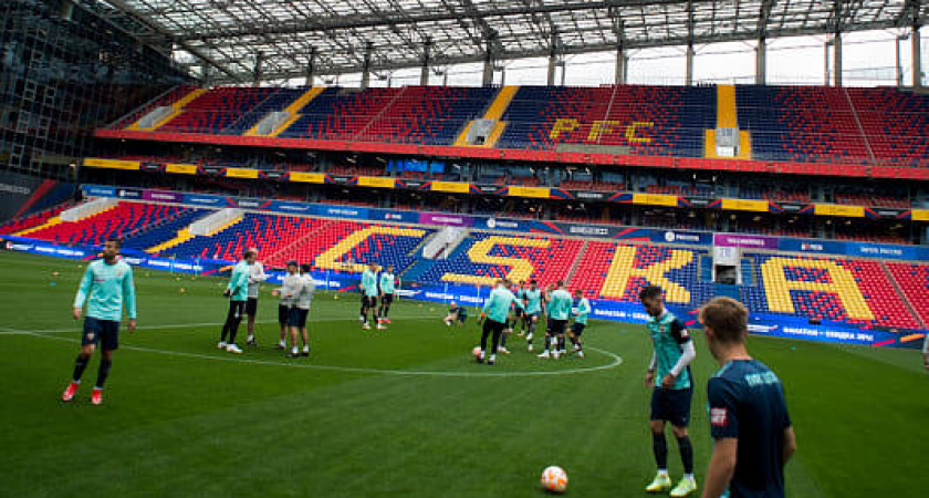 Челестини боялся получить галстук на 50-летие: тренер ЦСКА раскрыл суеверие перед матчем