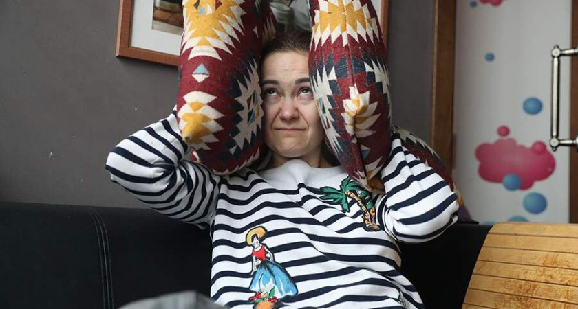 Захламленная квартира соседа: юрист назвал случаи, когда можно получить штраф