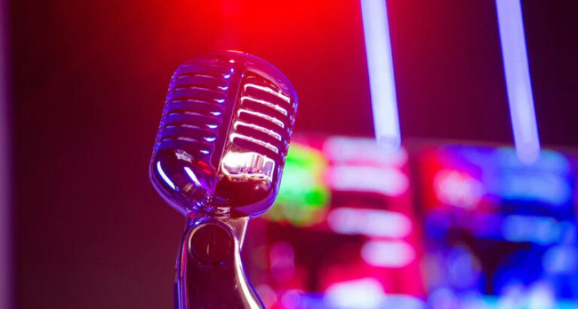 «Меня позвали — я приехал»: Апачев ответил Хинштейну на обвинения в «отмывании черных пятен»