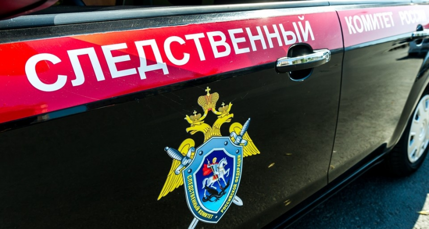 BMW вылетел на встречку и протаранил машину ДПС с трамваем у «Площади Мужества»