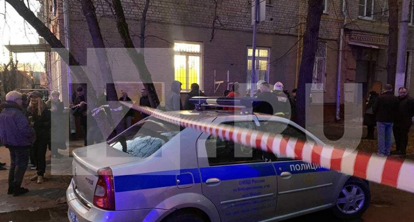 Ремонт в частной собственности обрушил перекрытия: эвакуированы 7 человек, включая детей