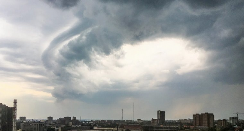 Три циклона за выходные: Челябинскую область накроет теплом, ливнями и гололедом