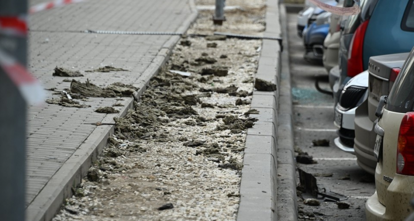 ПВО сбила украинские БПЛА над Курском: повреждены дома в Железнодорожном округе