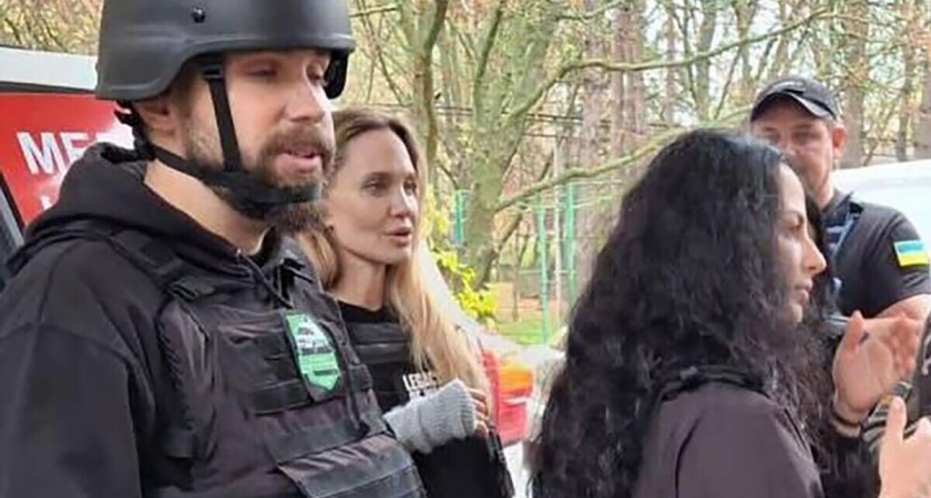 Водителя Джоли схватили военные вербовщики: визит в Херсон разгневал Киев