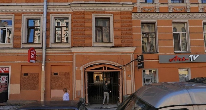 Стена рухнет: 15 человек экстренно выселили из дома на Некрасова после осмотра комиссии