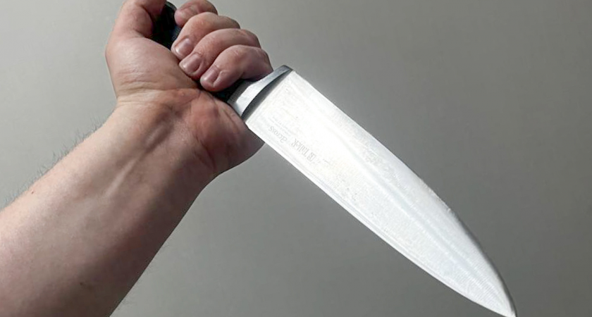 Директор магазина убил кассиршу ножом в её квартире на Химмаше