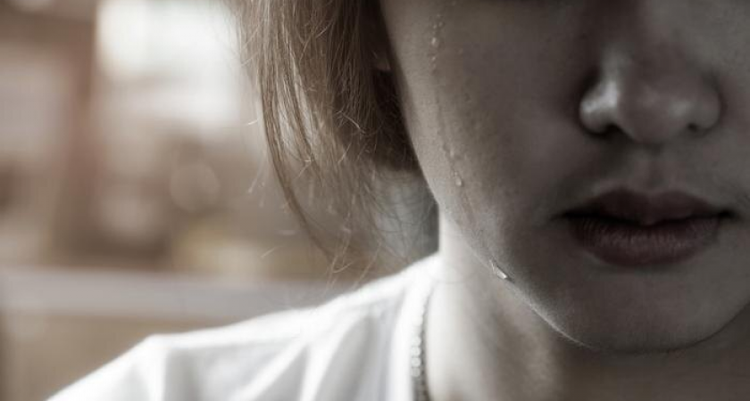 20-летнюю эпилептичку связали колготками в соцдоме: гангрена лишила её обеих кистей