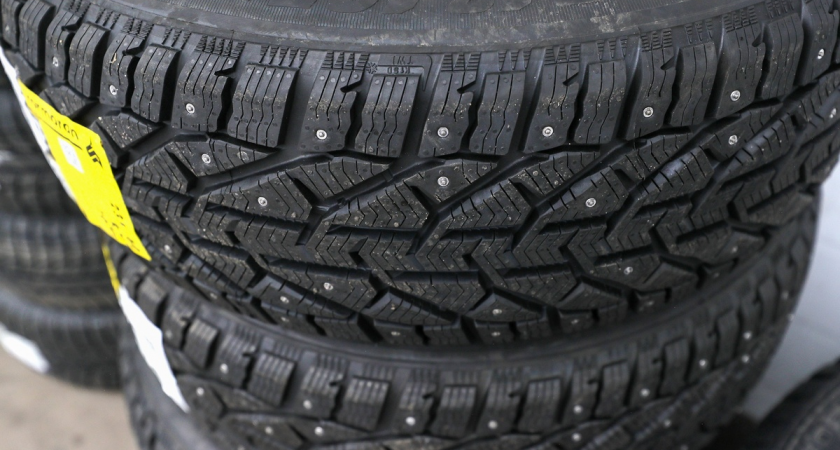 Проверка раз в две недели и никакой «обкатки»: как продлить жизнь зимним шинам