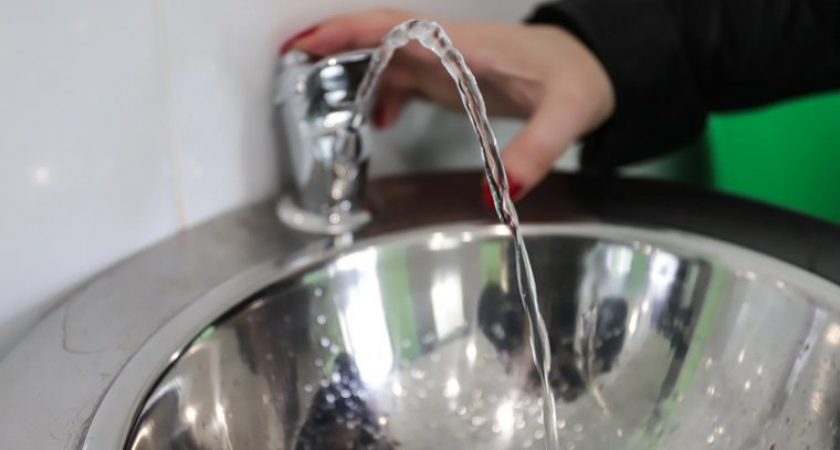 13 часов без воды: в центре Челябинска отключат 40 домов на пяти улицах