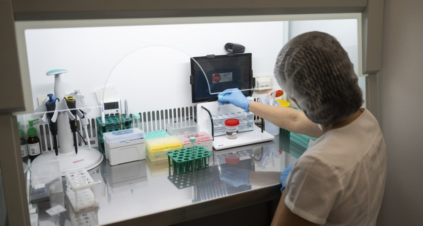 Вспышка гепатита А в пермской школе: дети из Таджикистана пили воду из опасного источника