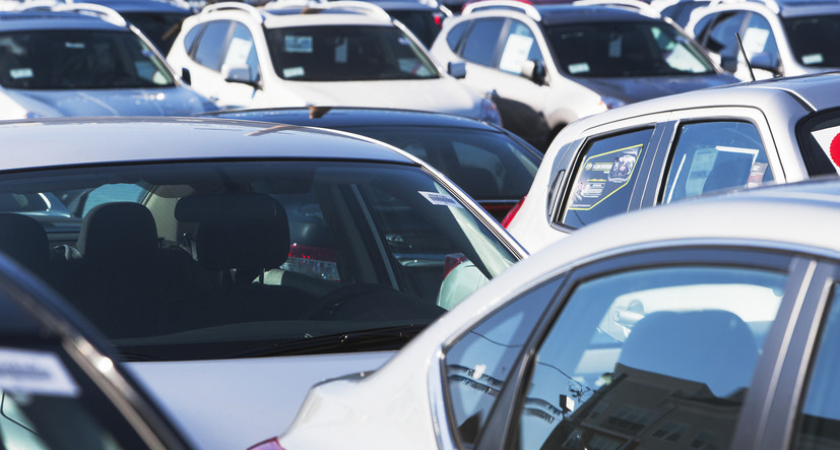 Рекорд за рекордом: новые авто в России перешагнули 3,43 млн рублей, подержанные — 1,23 млн
