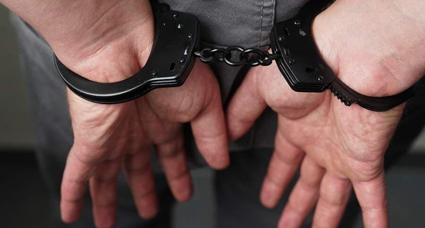 Полковник ФСИН и начальник отдела собственной безопасности попались на взятках в Челябинской области