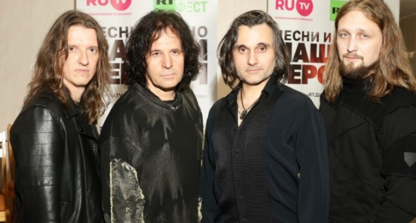 «Земляне» поддержали крымчан песнями прямо в бомбоубежище во время атаки на Севастополь