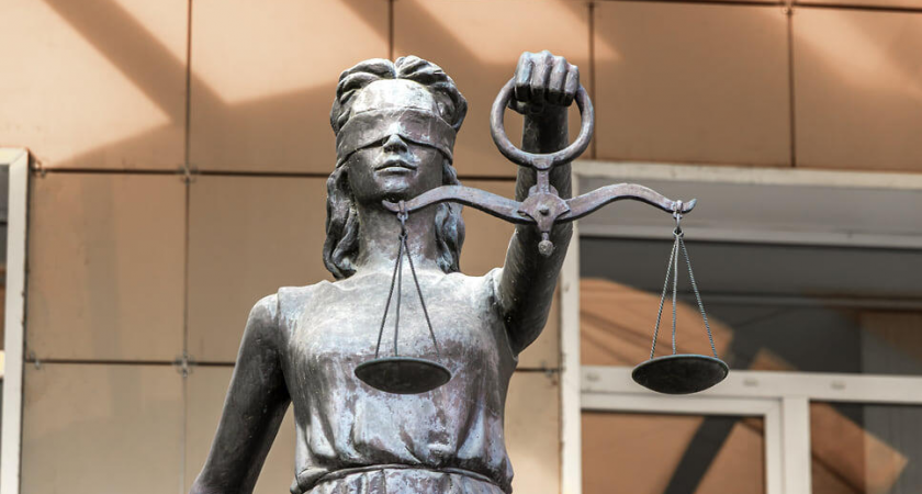 42-летний рецидивист из Екатеринбурга получил 17 лет за нападение на девочку в подъезде Анапы