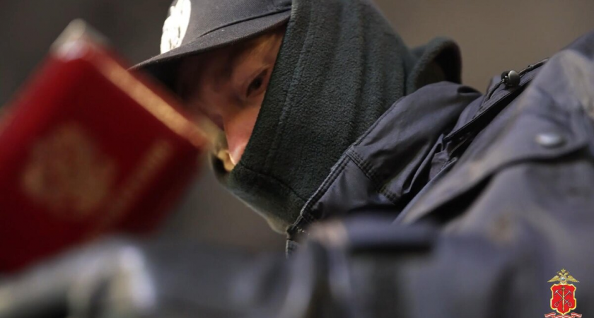 Травмат в багажнике BMW и забывчивая автоледи: итоги рейда на 250 машин в центре Петербурга