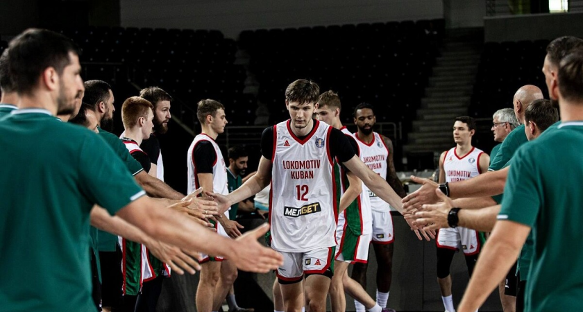 «Неизвестные люди из окружения»: президент «Локомотива-Кубани» о пропаже Елатонцева без претензий к клубу