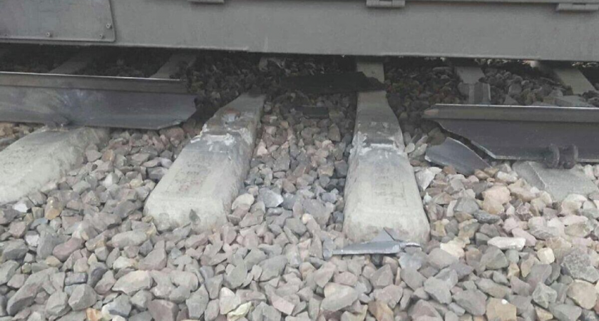 Туск не исключает диверсию: железная дорога в Польшу на Украину повреждена после звонка машиниста