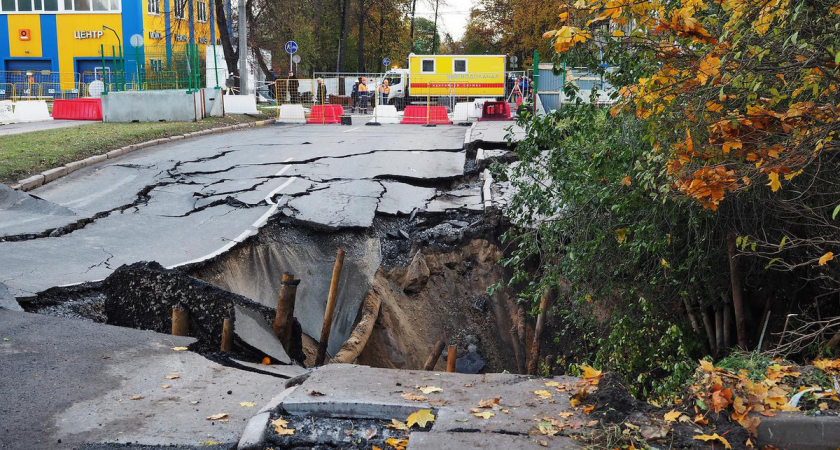 95% питьевой воды Петербурга под угрозой: канализация льется в Неву с 20 октября