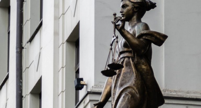 Начальник уголовного розыска год сливал журналисту Ura.ru оперсводки за переводы на карту