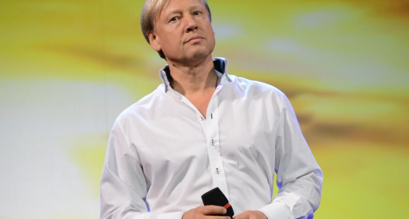 Машину Харатьяна арестовали из-за долга в 36 миллионов юаней: актёр попал в спор автокомпаний