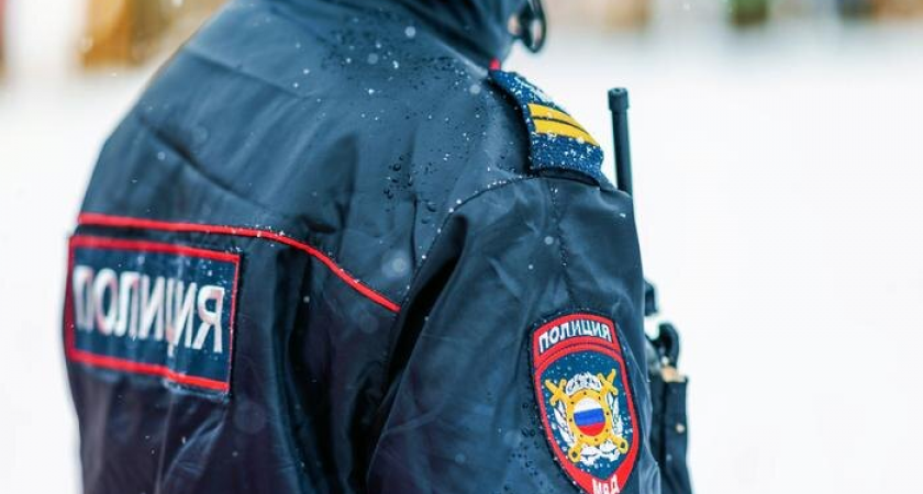 Мерседес влетел в толпу на Алтае: один погиб, двое в тяжёлом состоянии, водитель сбежал