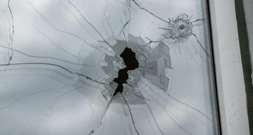 БПЛА врезались в квартиры на 12 этаже: мэр Новороссийска сообщил о пожарах в нескольких районах