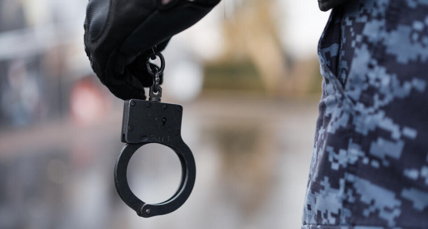 14-летний нанял троих друзей поджечь ж/д шкаф за деньги от незнакомца из интернета