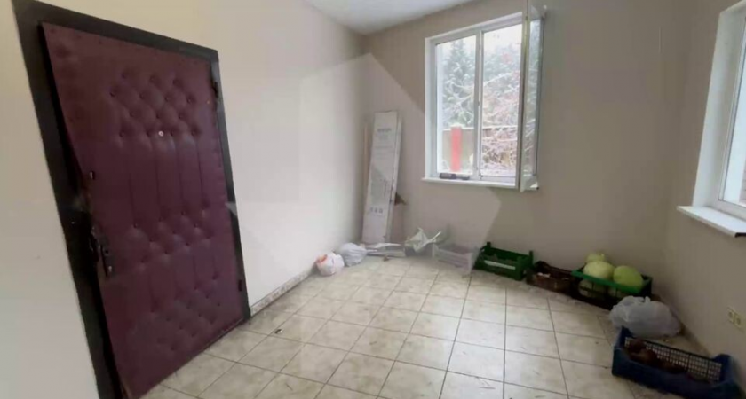 Силовики выломали дверь рехаба в Дедовске: подростков пытали и кормили собачьим кормом