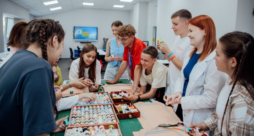 Дроны, швейные машины и чертежи: Мининский университет открыл бесплатные курсы для школьников с госдипломом