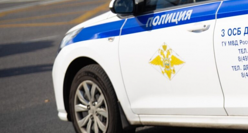 «Если читаешь — ты умер»: сверток со 100 рублями у лифта напугал новосибирцев после взрыва в руках школьника