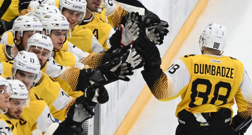 «Северсталь» разгромила «Локомотив» и возглавила Западную конференцию КХЛ