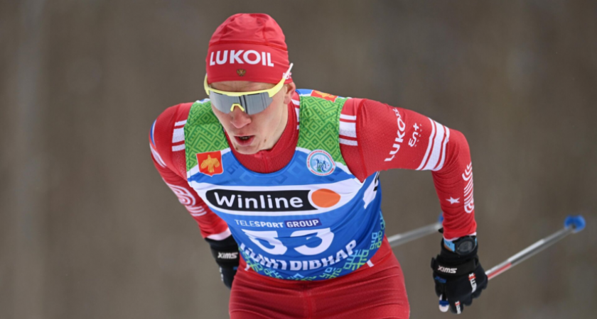 Большунов упал в борьбе с Бакуровым и не прошёл в финал — что он сделал после гонки?