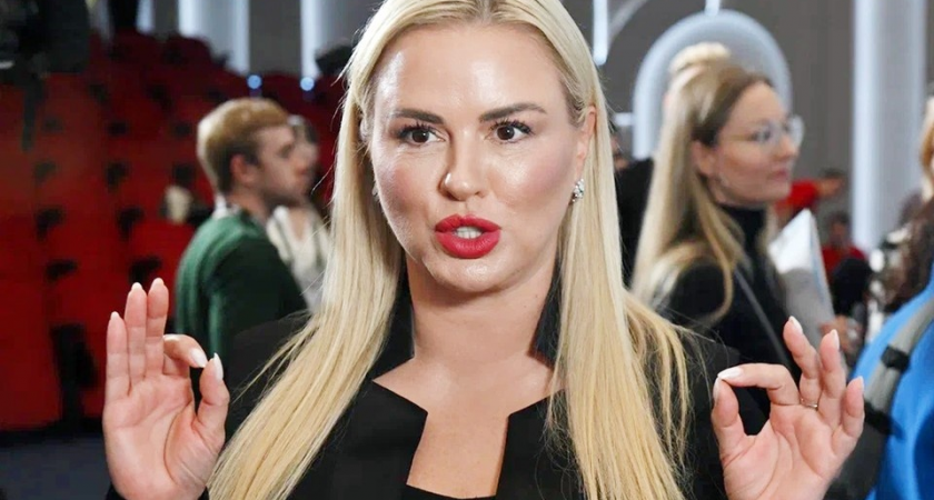 «Разводы — дело долгое»: Семенович ждёт предложения от 44-летнего бизнесмена, который всё ещё женат