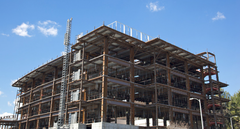 «Крокус Интернэшнл» задолжал Камчатке 1,2 млрд: больницу за 13 млрд не сдали в срок