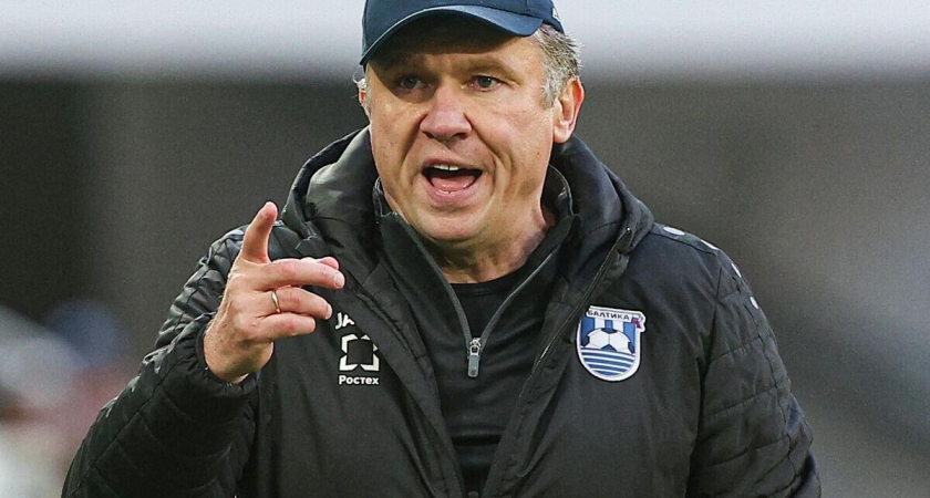 Талалаев получил красную за оскорбительный жест судье через минуту после желтой карточки