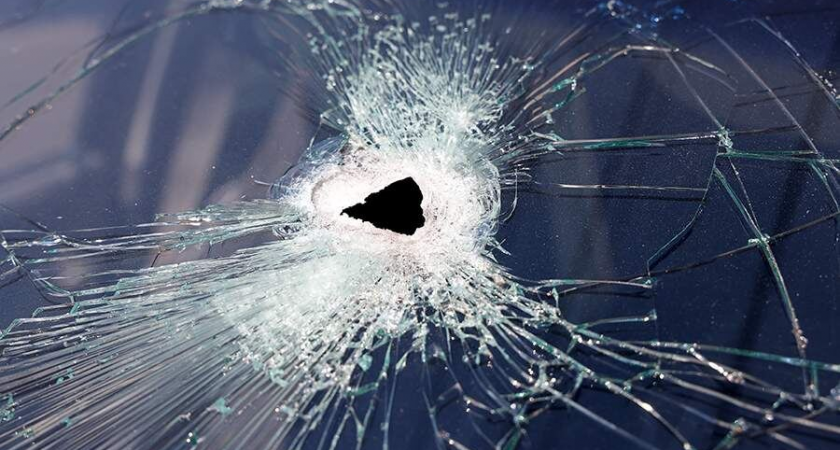 Дрон ВСУ атаковал «Мираторг» в Брянской области: водитель ранен осколками, УАЗ уничтожен