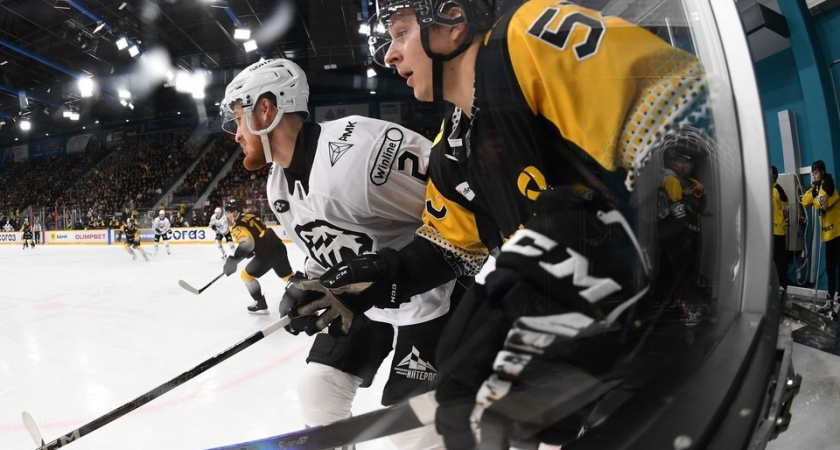 «Трактор» прервал серию побед 15:1, уступив лидеру «Северстали» в Череповце