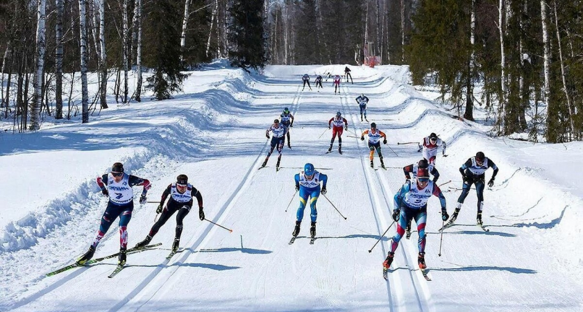 Коростелев выиграл 10-километровую гонку на Кубке России с преимуществом в 17 секунд
