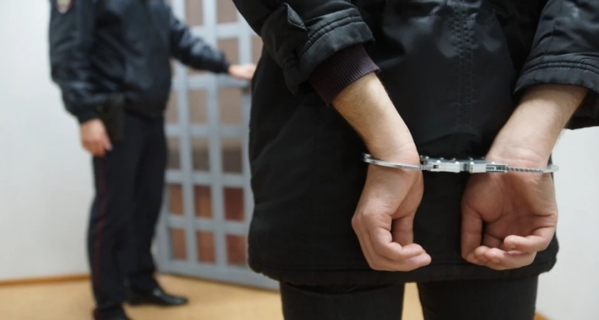 50-летний рецидивист ранил 15-летнего подростка ножом в Подольске